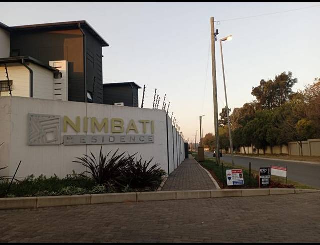 2 BEDROOM CLUSTER FOR SALE IN POMONA